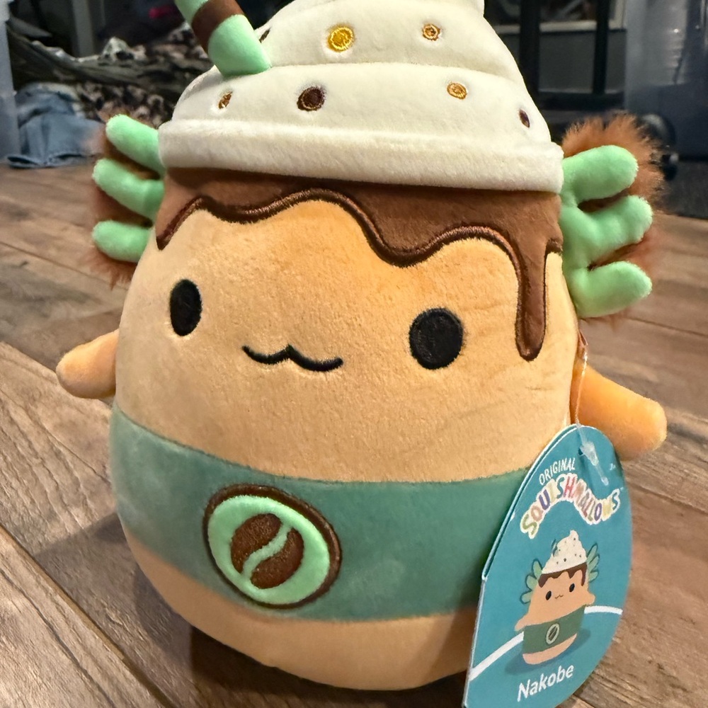 Squishmallows Nakobe Plush - Cream and Mint
